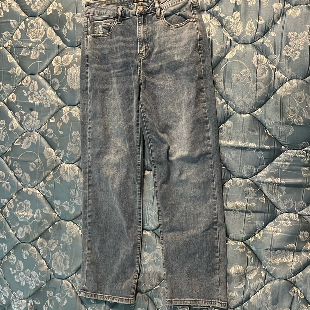 New baggy jeans!